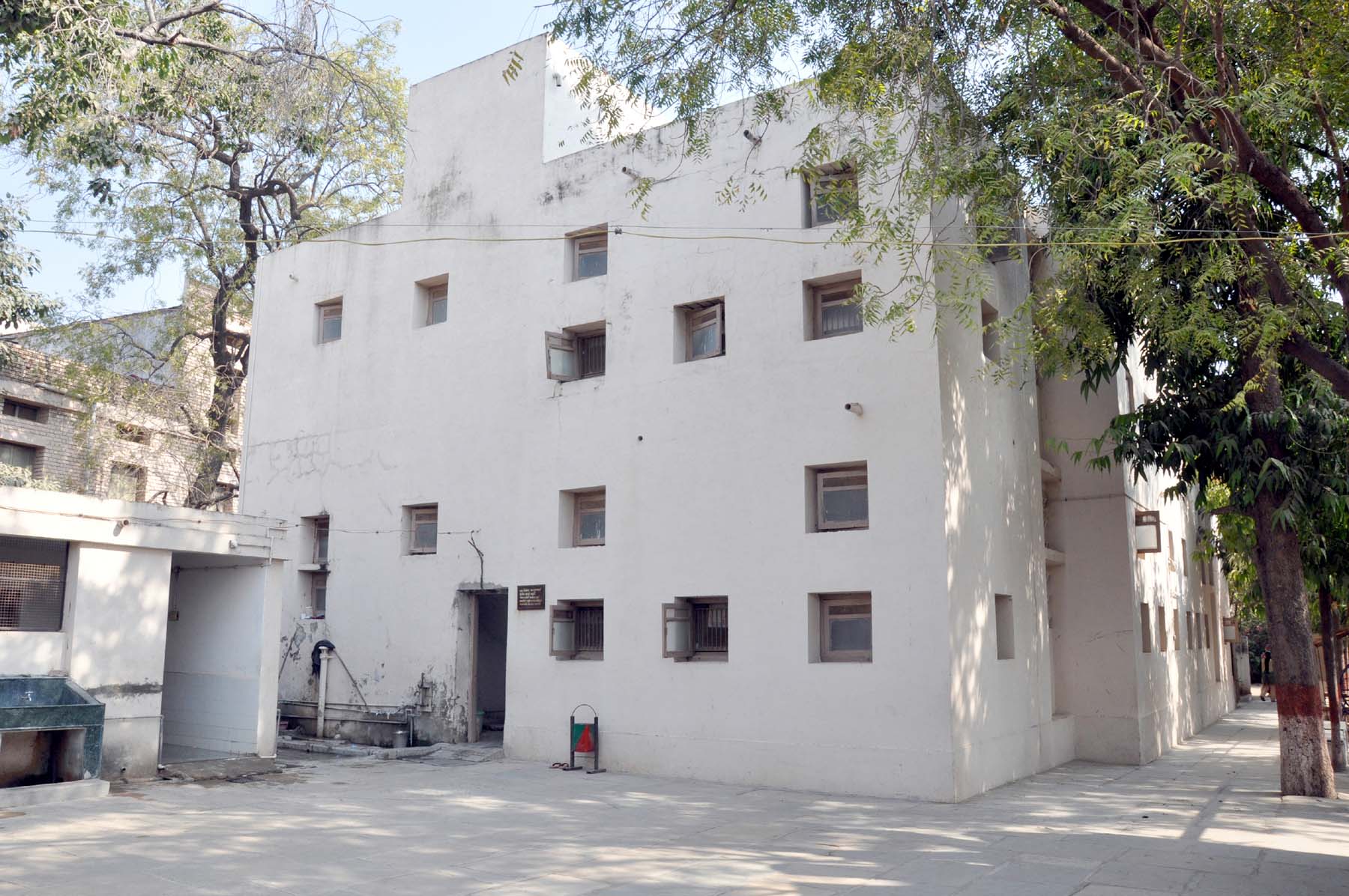 Smt. Taraben Chandulal Mehta Hostel for the Physically Divyang Girls - Building Photo